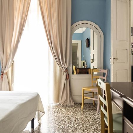 Palazzo Dante Bed & Breakfast Alliste Exterior foto