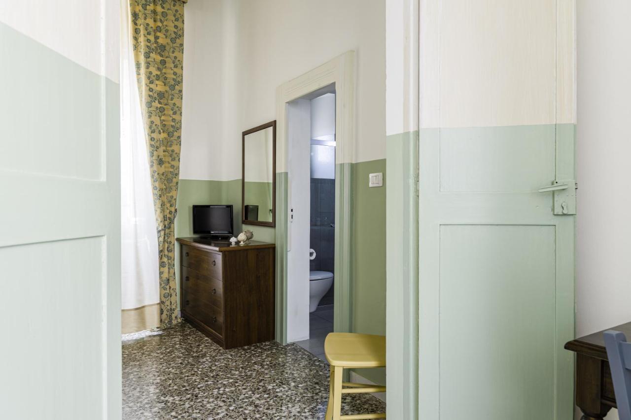 Palazzo Dante Bed & Breakfast Alliste Exterior foto