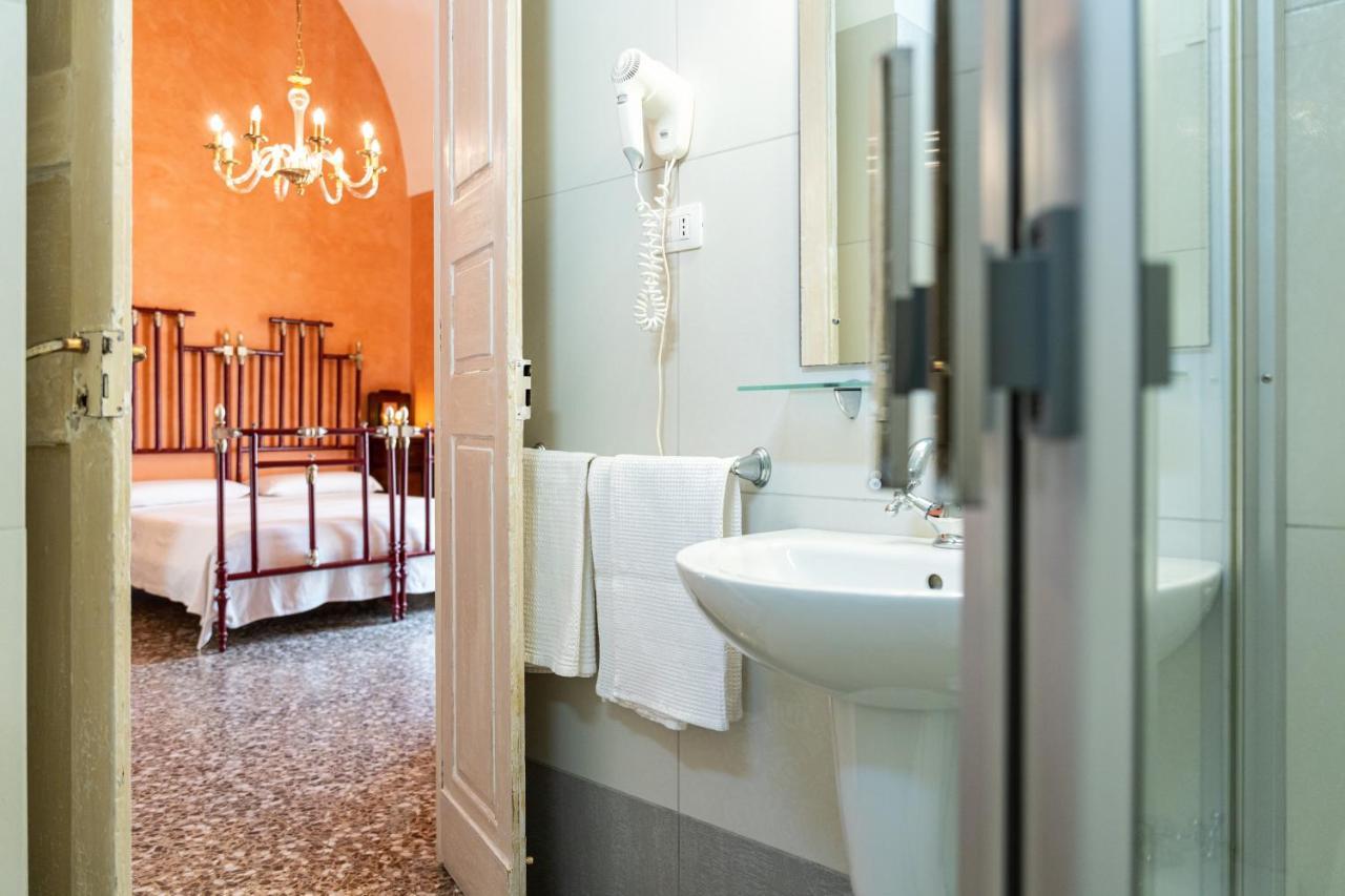 Palazzo Dante Bed & Breakfast Alliste Exterior foto