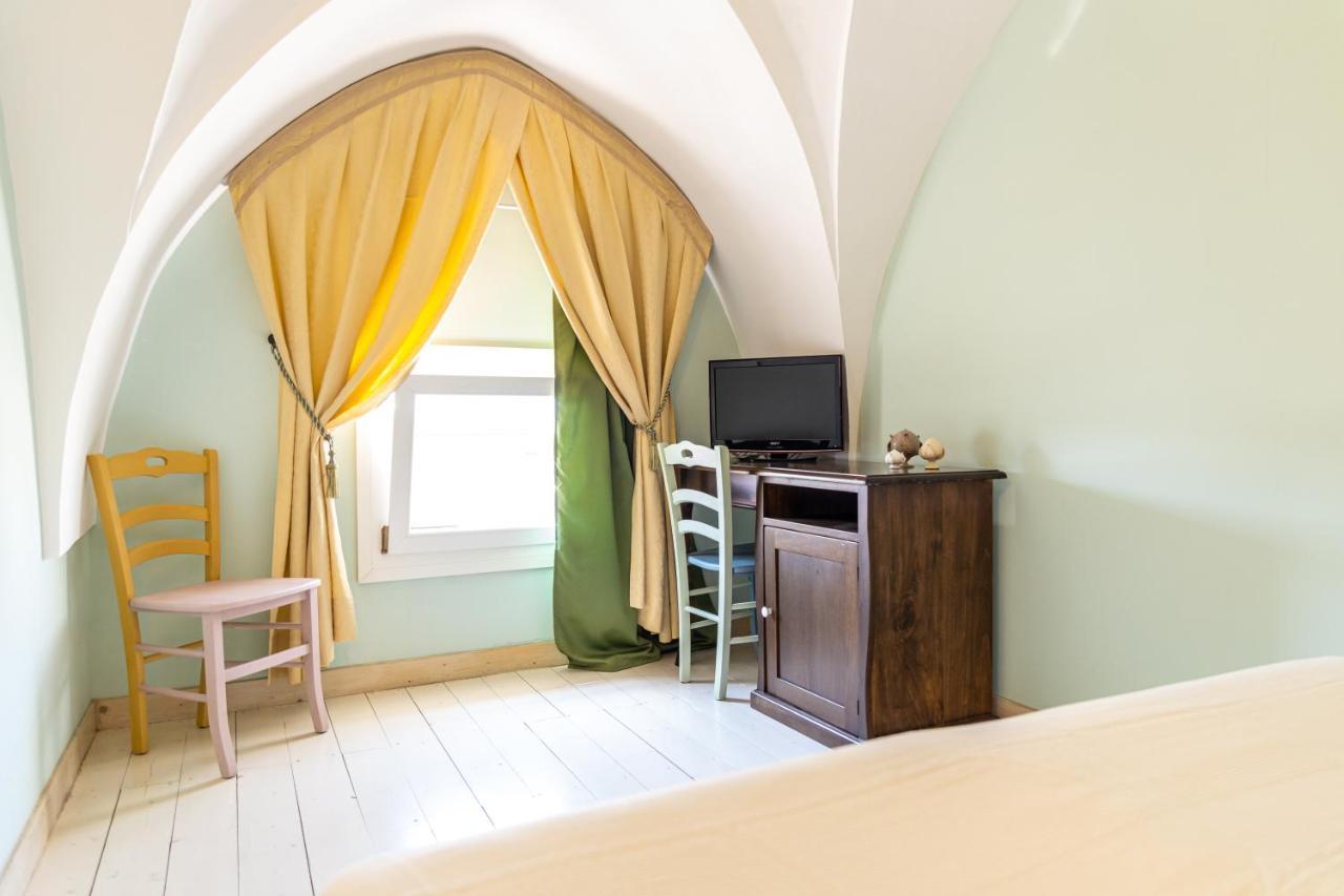Palazzo Dante Bed & Breakfast Alliste Exterior foto